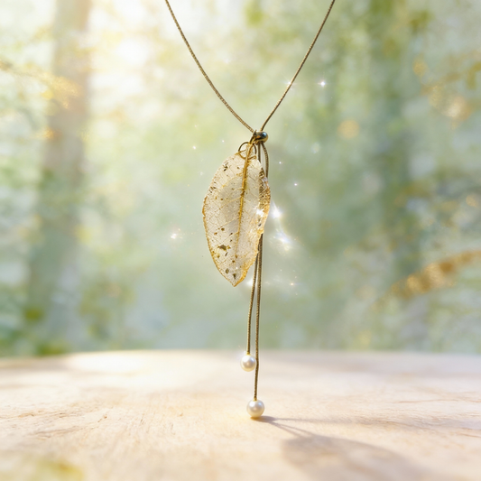 Collier ajustable dentelle végétale Magnolia - Aux fleurs de Chloé Collier ajustable dentelle végétale Magnolia Collier Collier