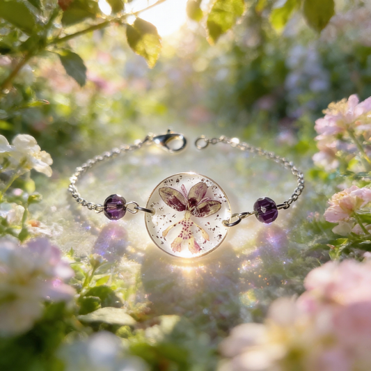 Bracelet mini orchidée Pentecôte & perles violettes - Aux fleurs de Chloé Bracelet mini orchidée Pentecôte & perles violettes Bracelet Bracelet