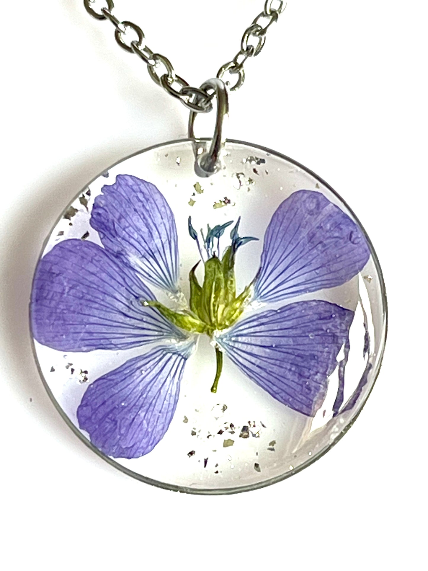 🌸 Collier Fleur de Lin Naturelle – Pendentif en résine