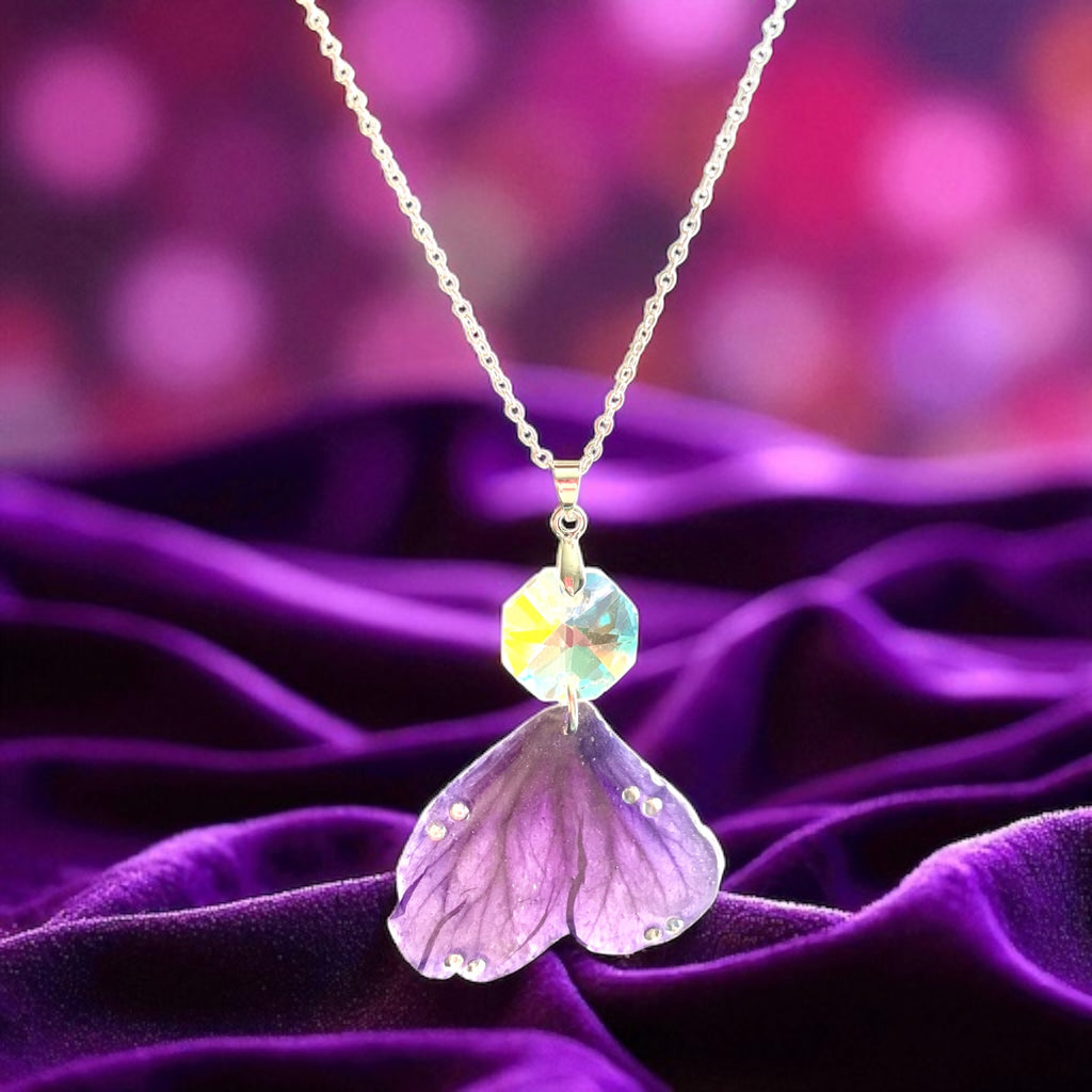 Collier pétale de Mauve Fantasia - Aux fleurs de Chloé Collier pétale de Mauve Fantasia Collier Collier