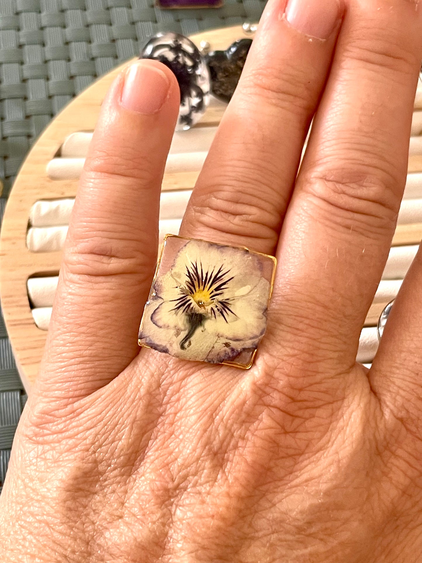 Bague carrée Pensée