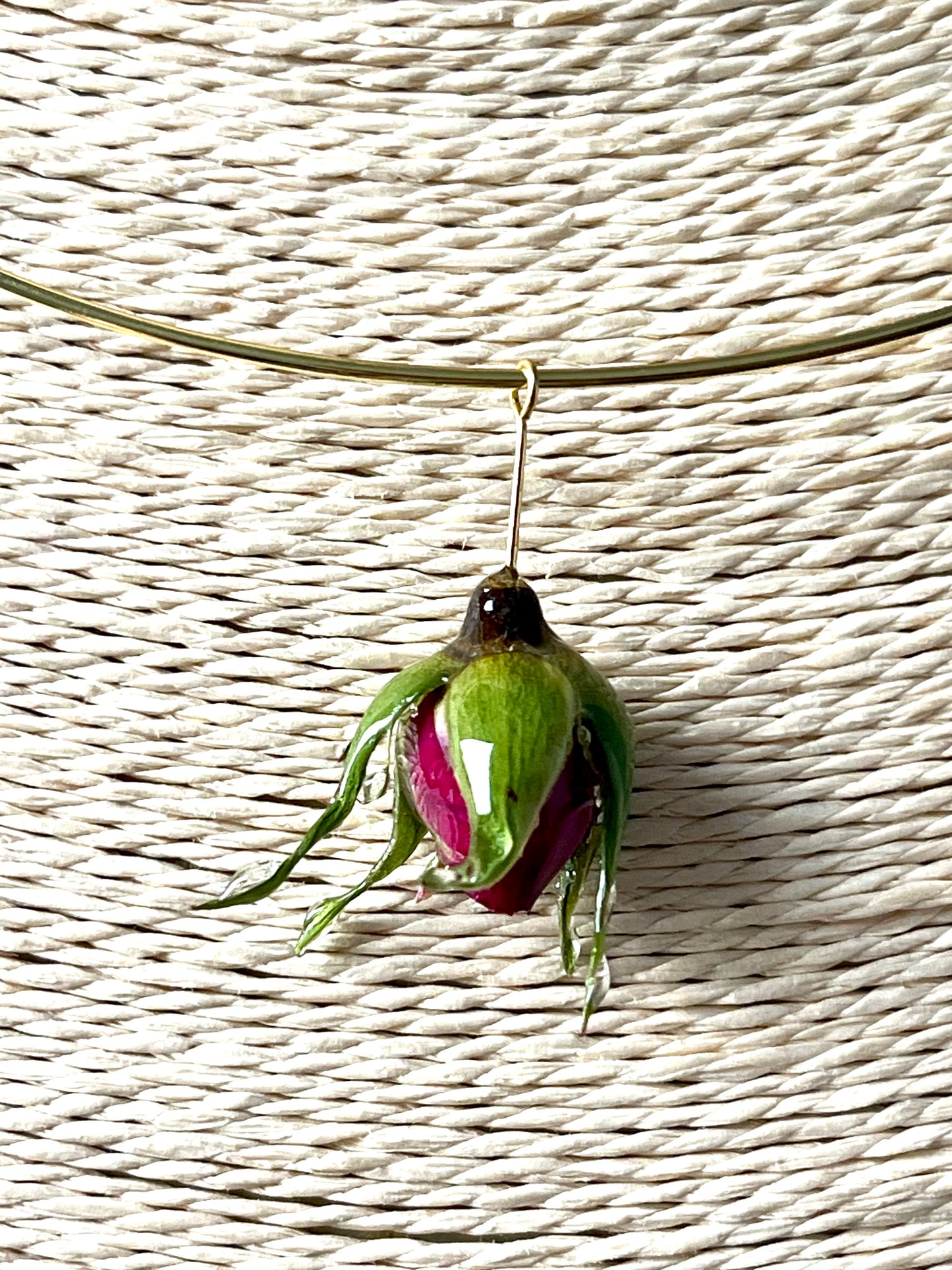 Collier tour de cou Bouton de Rose