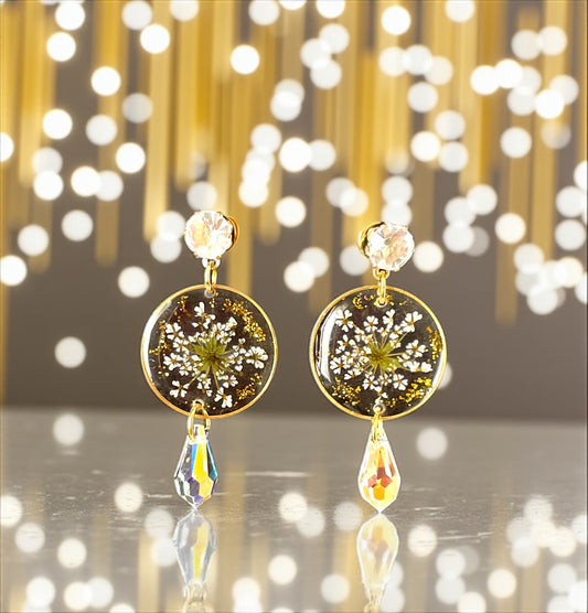 Boucles d’oreilles fleurs de carotte sauvage & goutte Swarovski