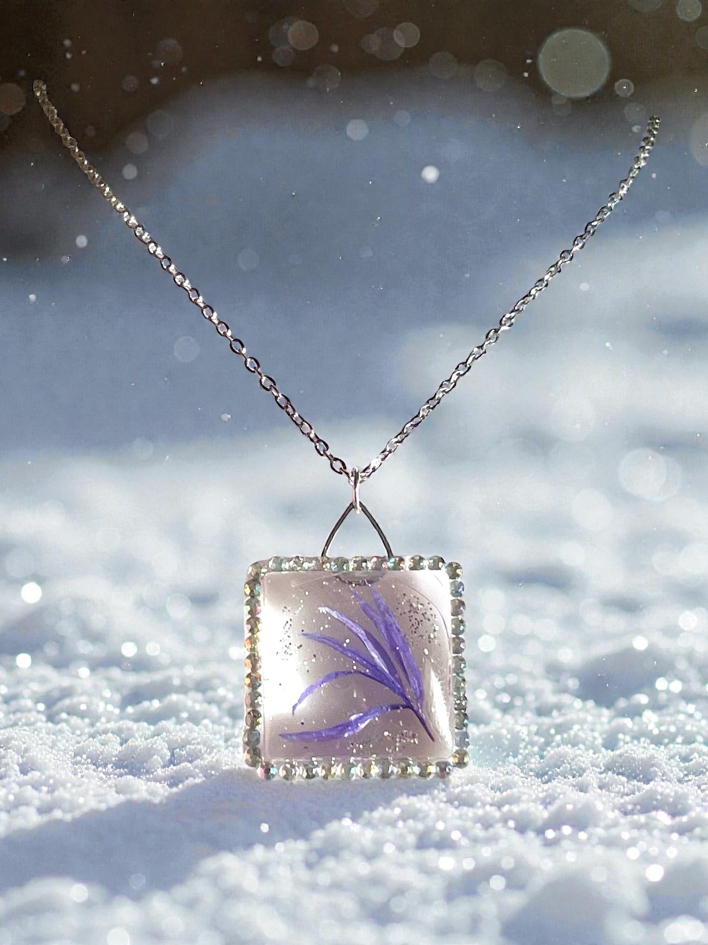 Collier pétale de Bleuet & strass