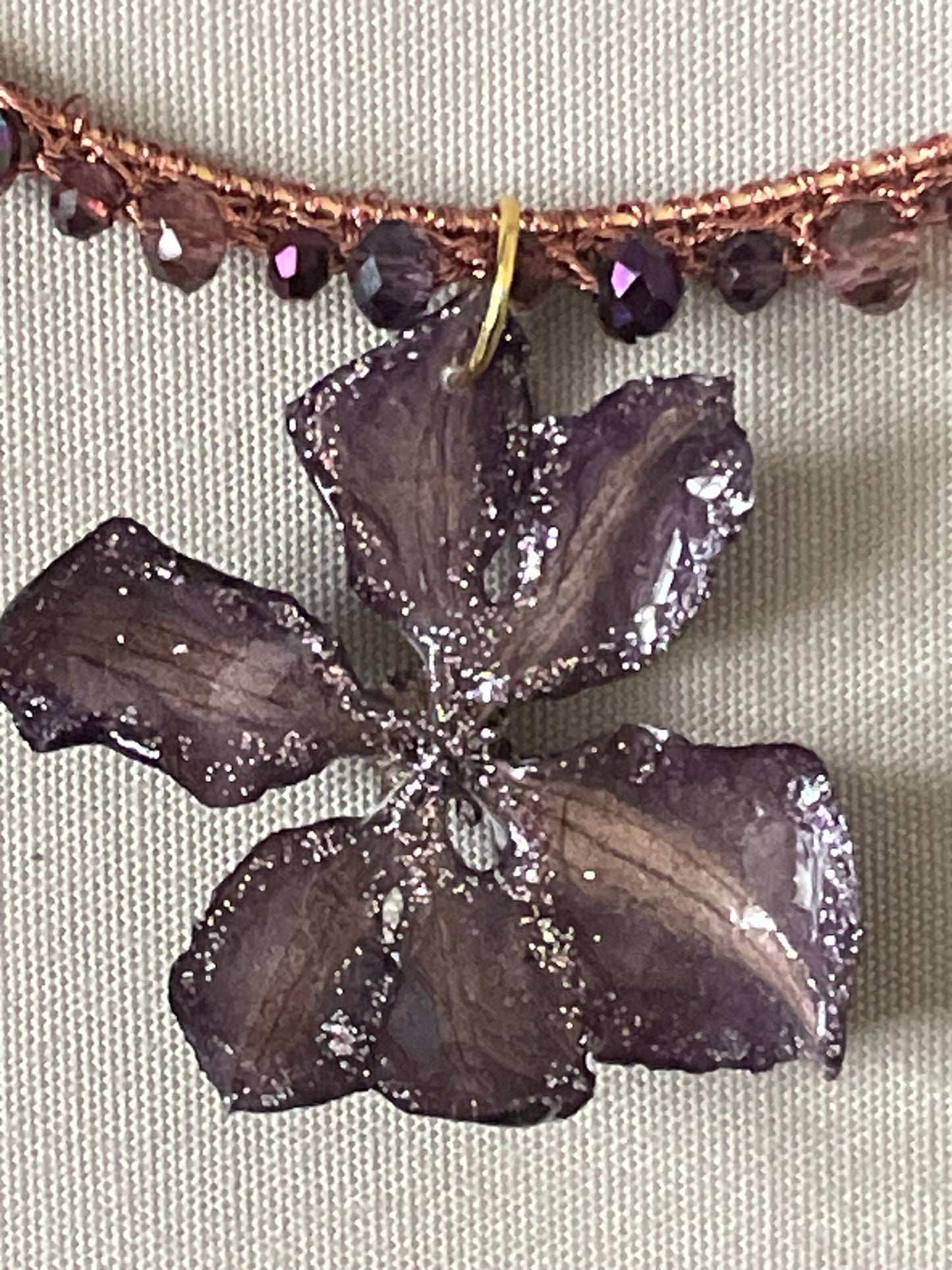 Collier choker Clématite & perles de verre