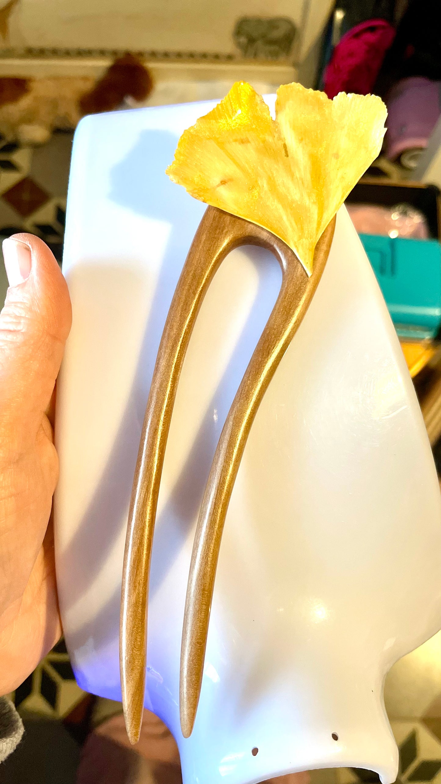 Pic à chignon en bois Ginkgo - Aux fleurs de Chloé Pic à chignon en bois Ginkgo Epingle à cheveux Epingle à cheveux