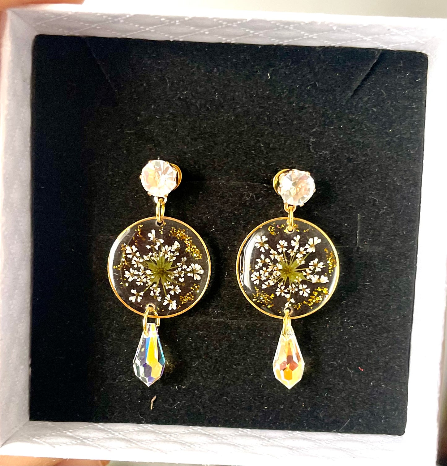 Boucles d’oreilles fleurs de carotte sauvage & goutte Swarovski