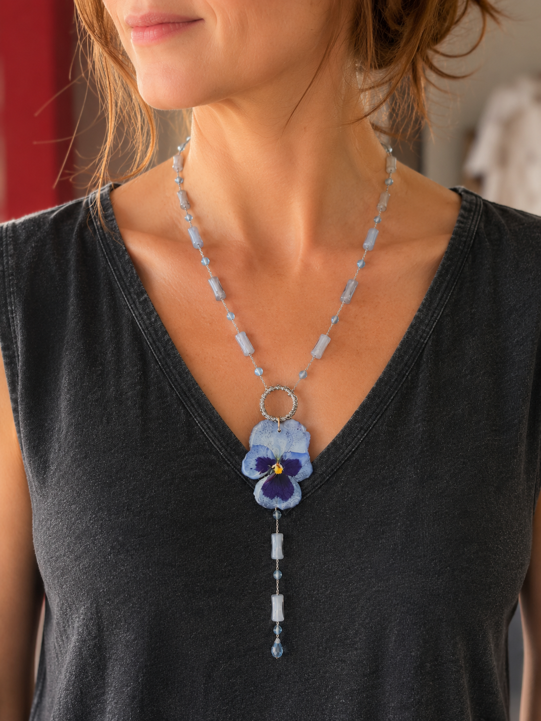 Collier Pendentif Pensée Bleue – Fleur Naturelle Pressée