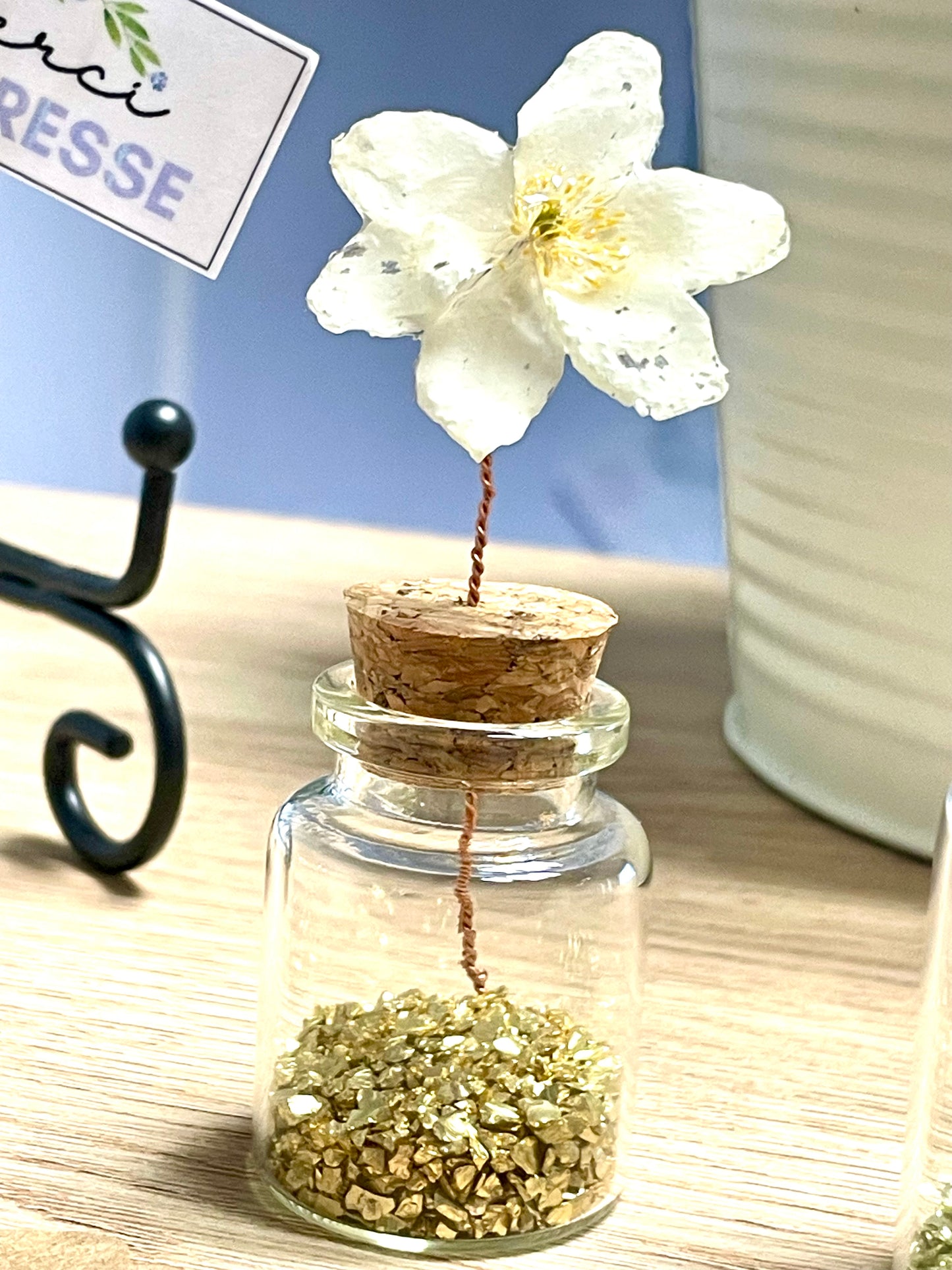 Fleur résinée en pot