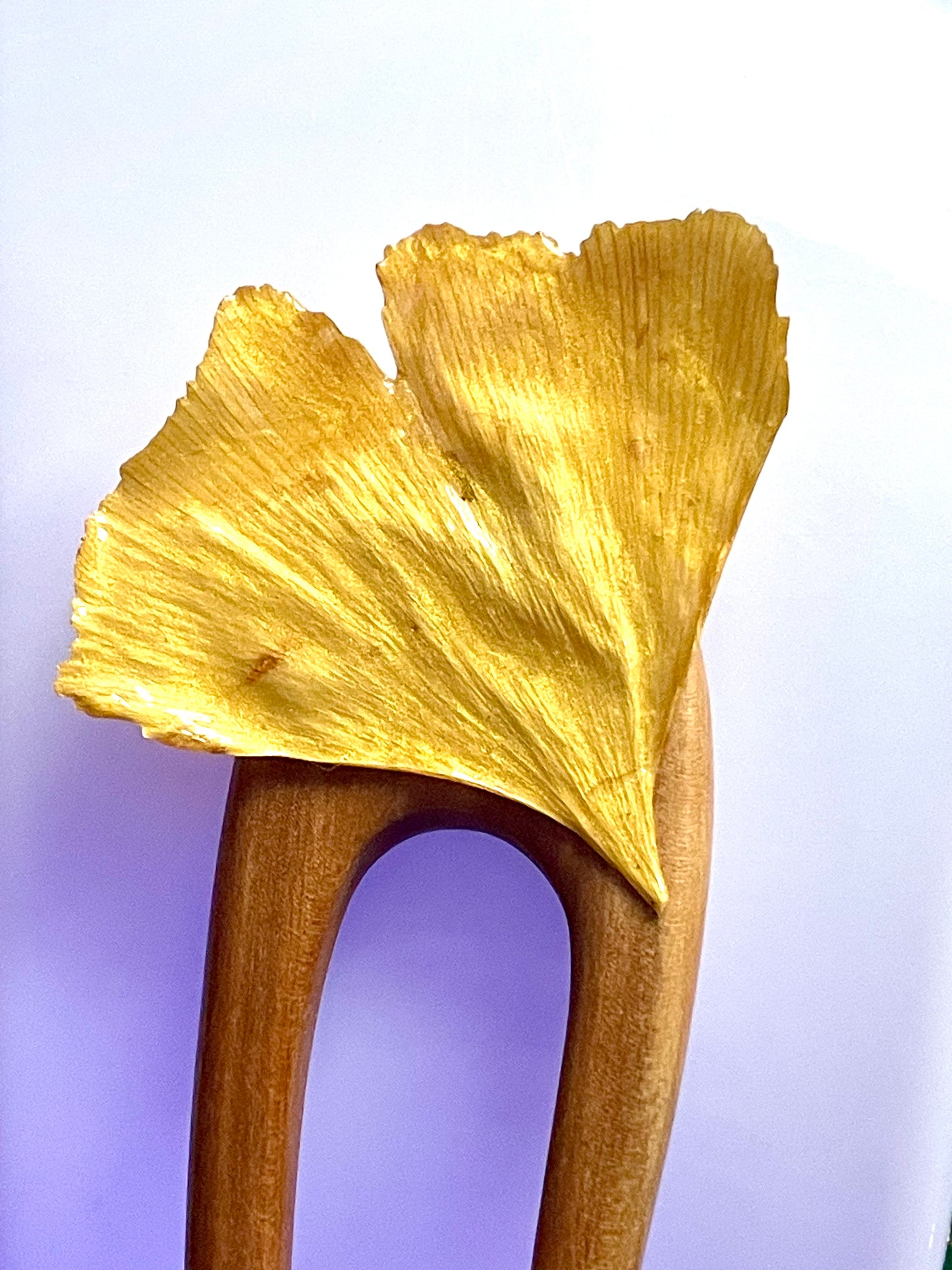 Pic à chignon en bois Ginkgo - Aux fleurs de Chloé Pic à chignon en bois Ginkgo Epingle à cheveux Epingle à cheveux