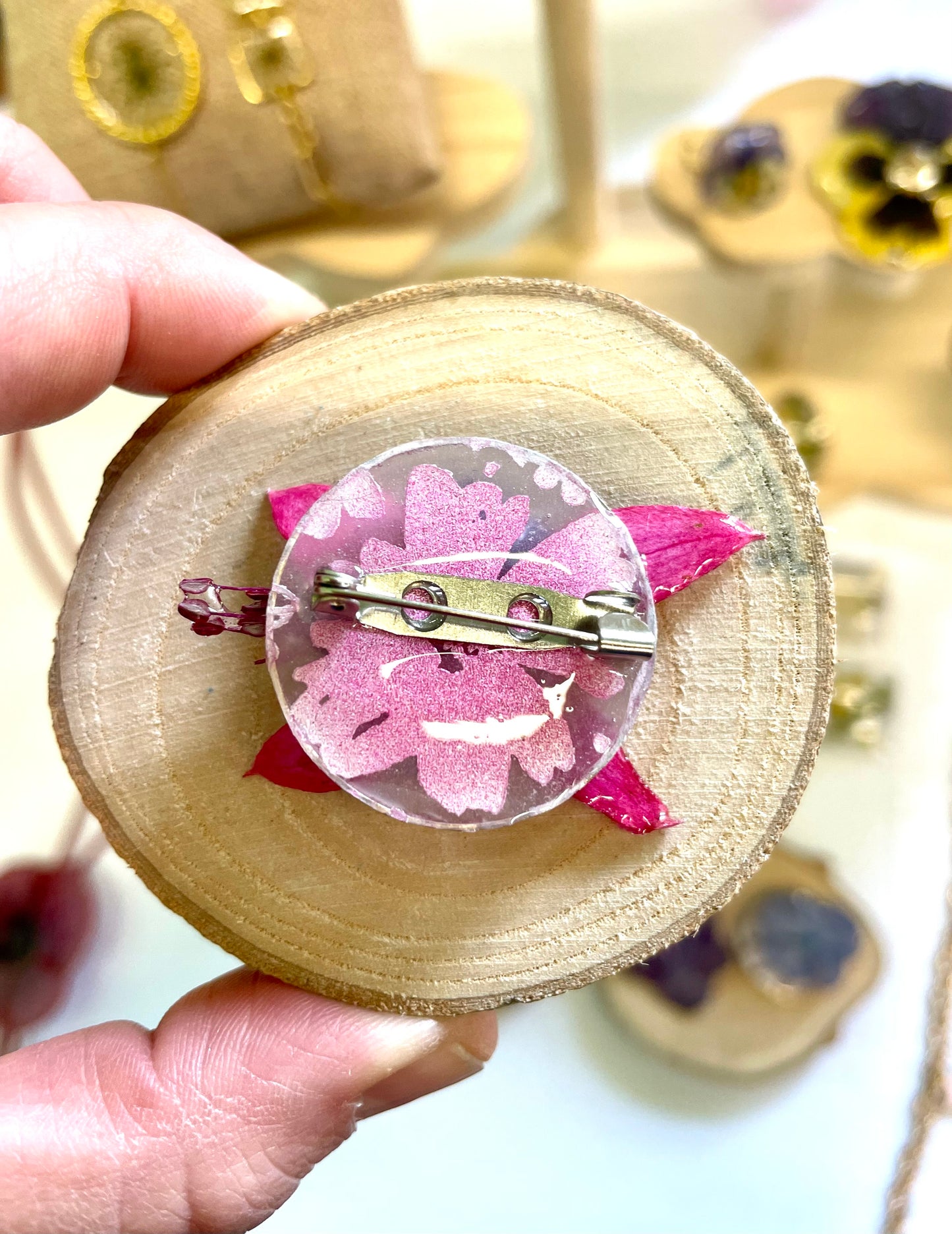 Broche fleur de Fuchsia