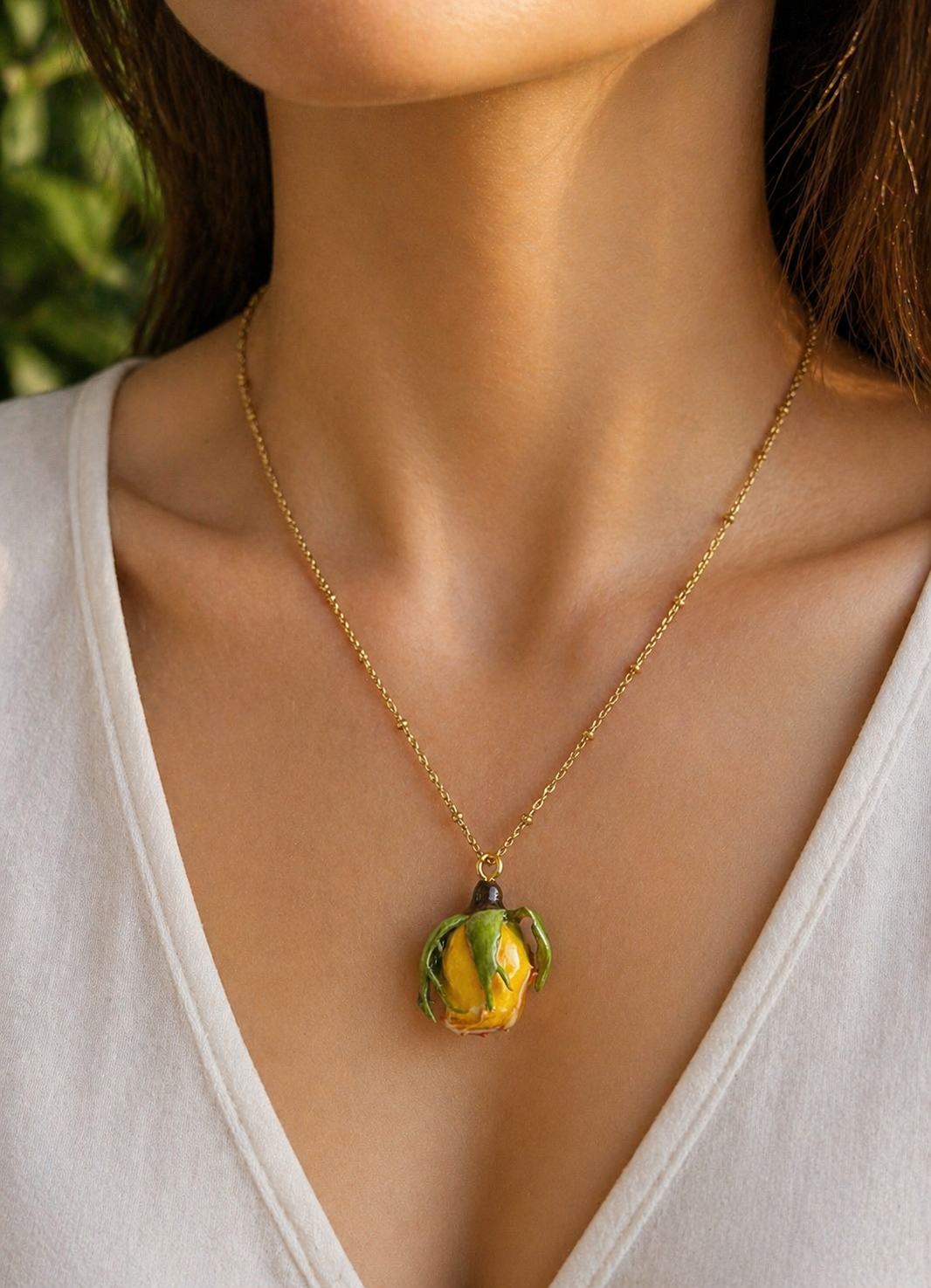 🌹 Collier Bouton de Rose Naturel – Bijou Floral en Résine