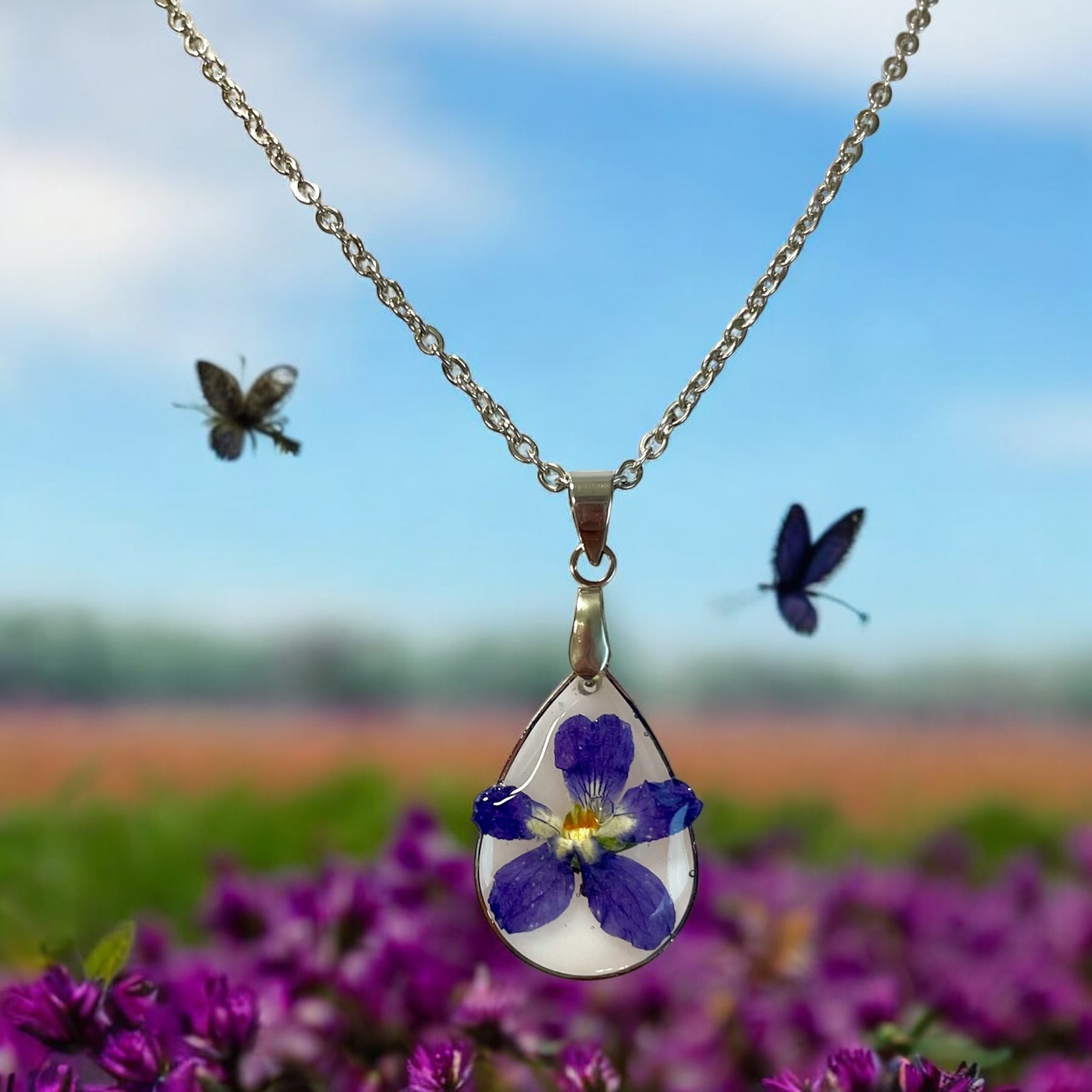 Pendentif petite larme de violette - Aux fleurs de Chloé Pendentif petite larme de violette Pendentif Pendentif