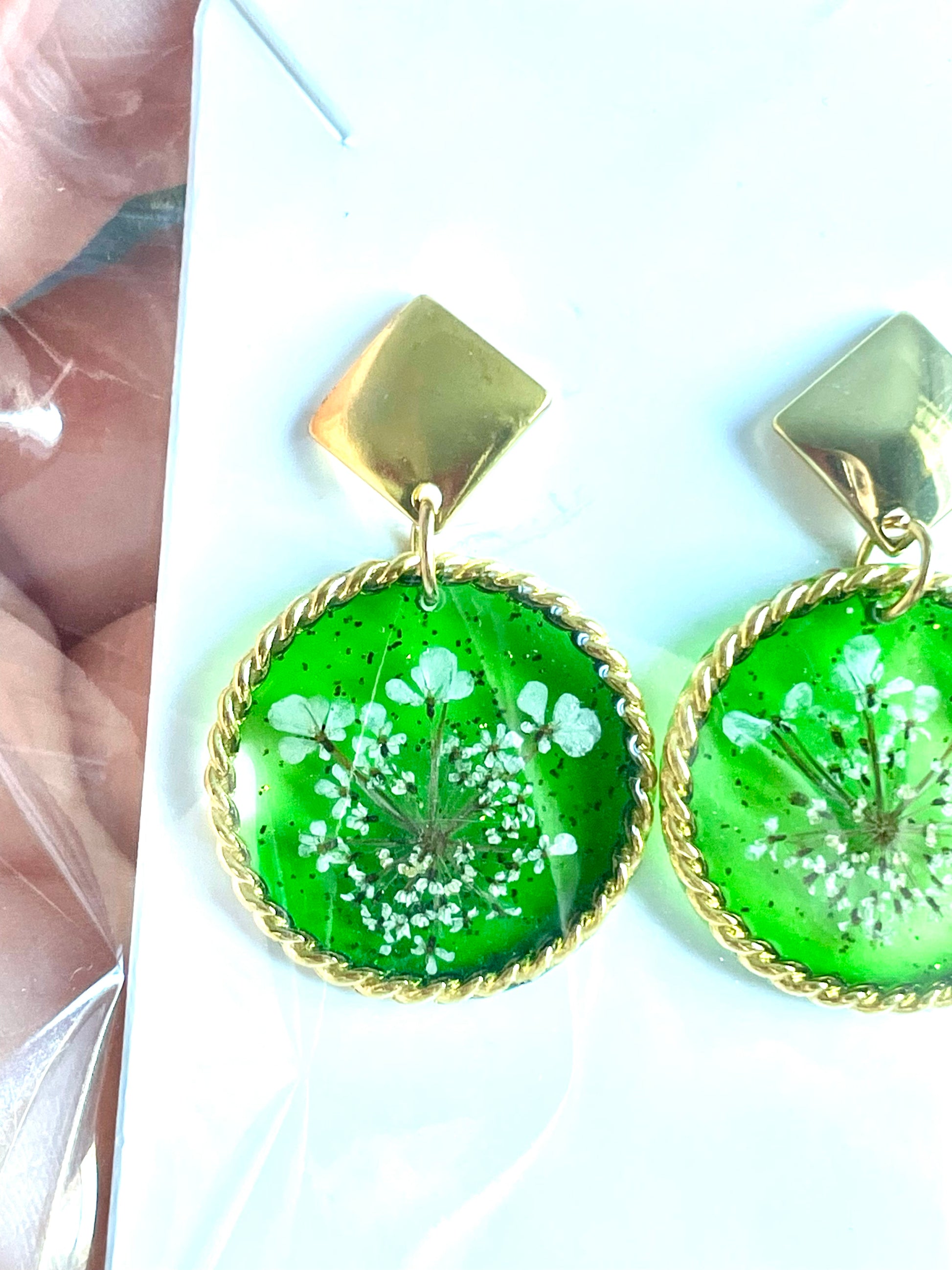 Boucles d’oreilles Fleurs de carotte sauvage vertes - Aux fleurs de Chloé Boucles d’oreilles Fleurs de carotte sauvage vertes Boucles d’oreilles Boucles d’oreilles