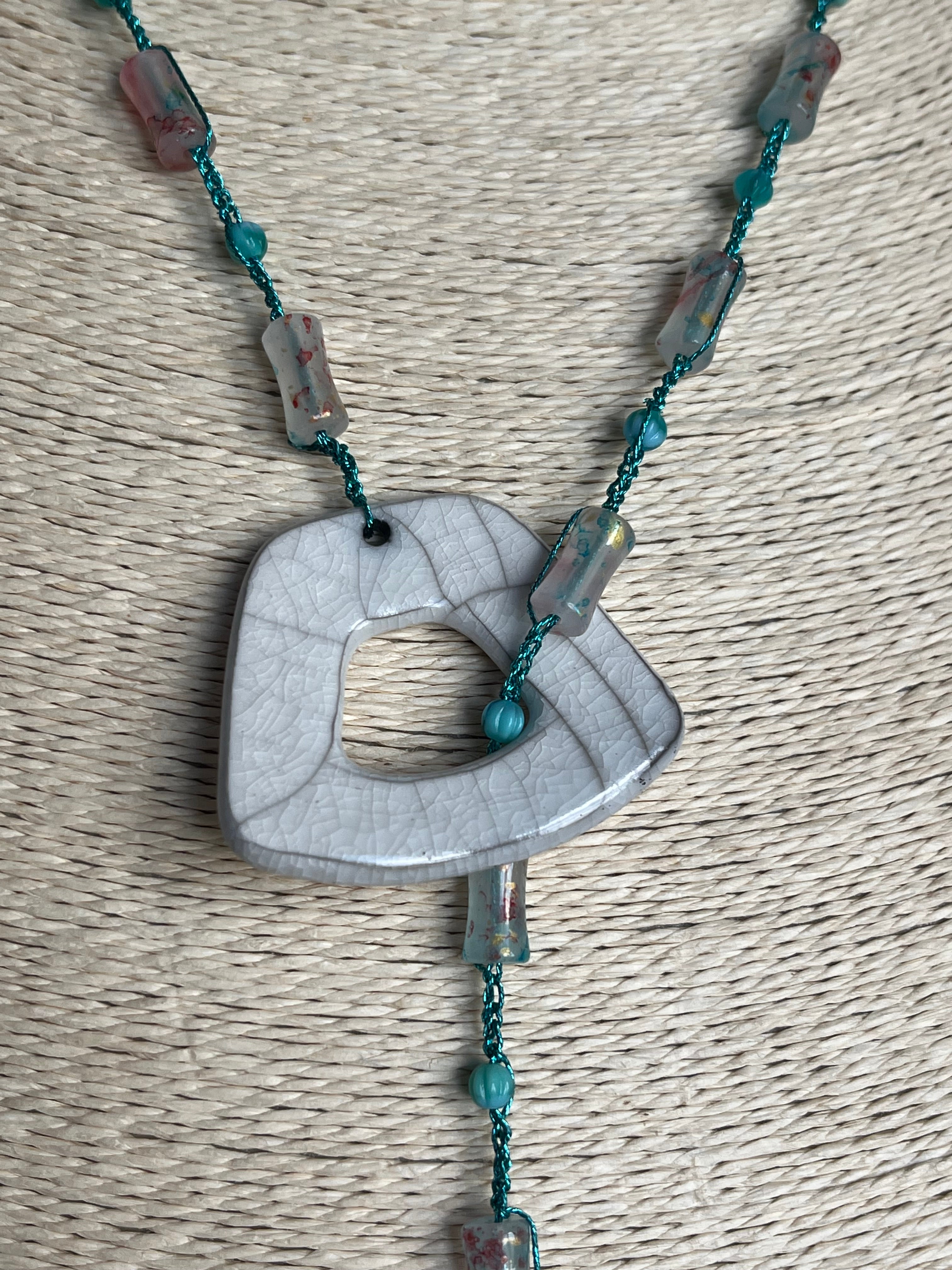Collier sautoir Marguerite naturelle – Fleur véritable en résine