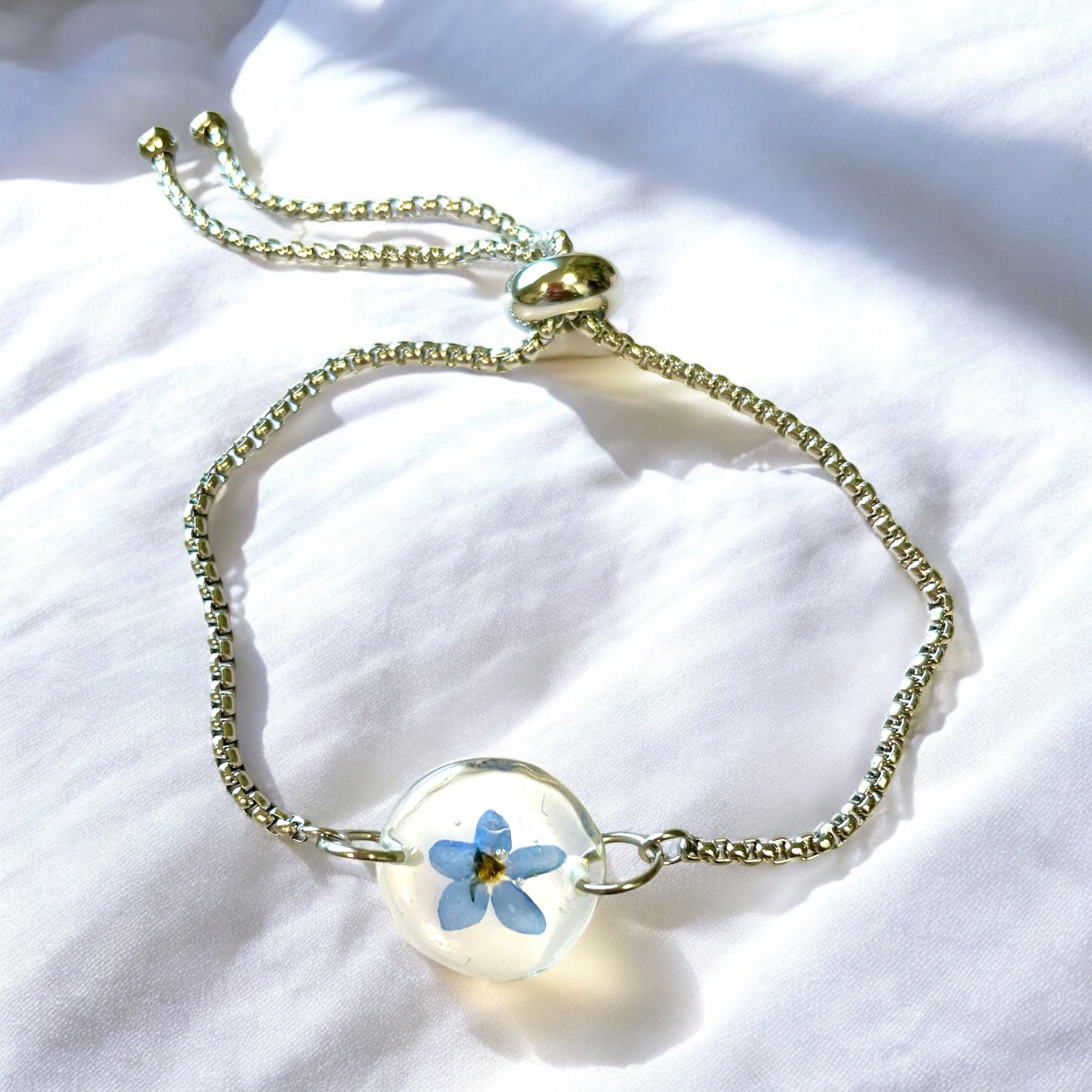 Bracelet rond myosotis - Aux fleurs de Chloé Bracelet rond myosotis Bracelet Bracelet
