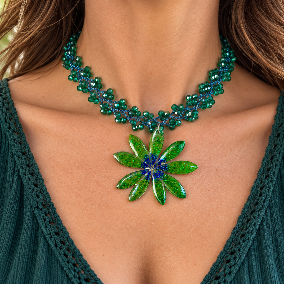 Collier Éclat de Lupin – Feuille de lupin & crochet perlé