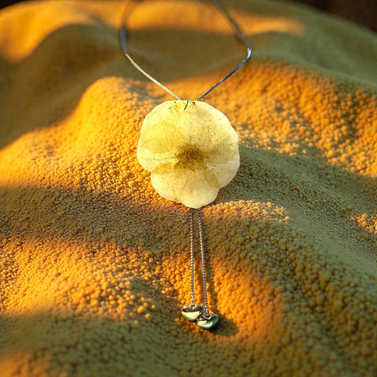 Collier ajustable grande Pensée jaune - Aux fleurs de Chloé Collier ajustable grande Pensée jaune Collier Collier