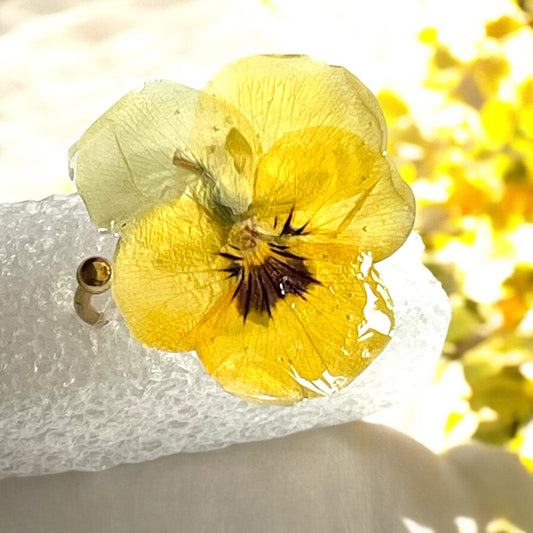 Bague fleur de Pensée jaune