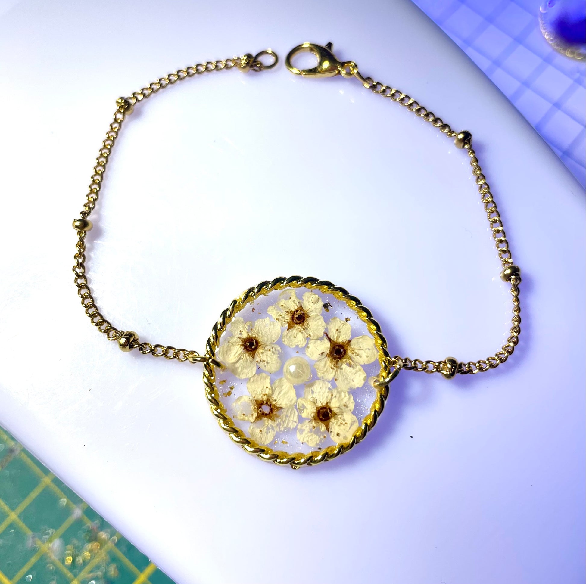 Bracelet grand modèle fleurs de sureau - Aux fleurs de Chloé Bracelet grand modèle fleurs de sureau Bracelet Bracelet