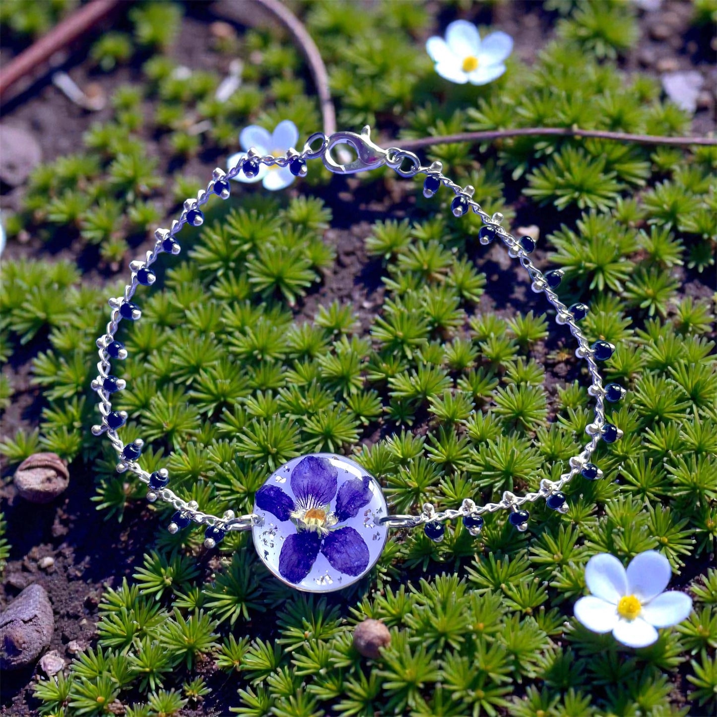 Bracelet argenté fleur de violette - Aux fleurs de Chloé Bracelet argenté fleur de violette Bracelet Bracelet