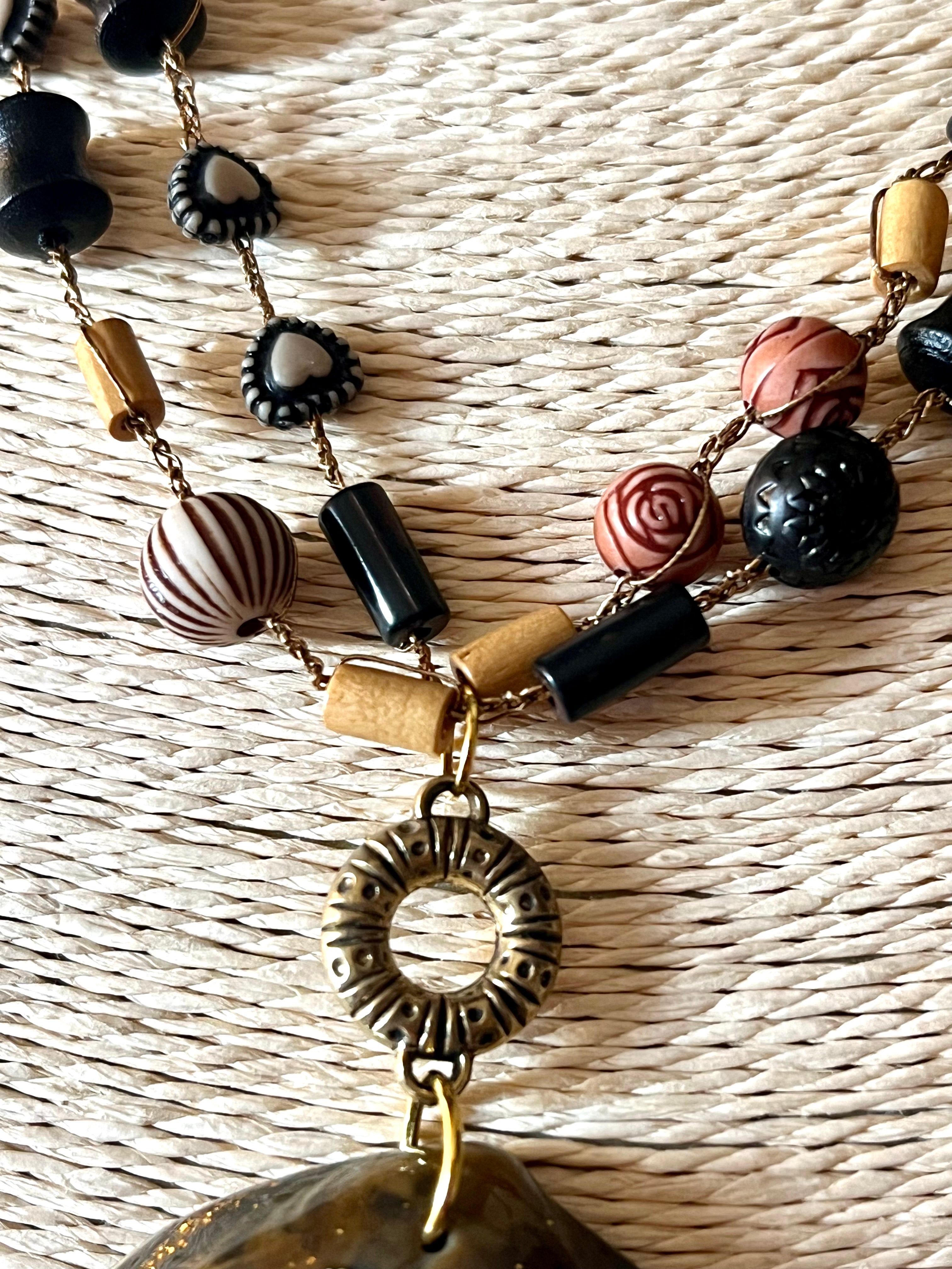 Collier « Trésor Marin » – Coquillage naturel & fleurs naturelles