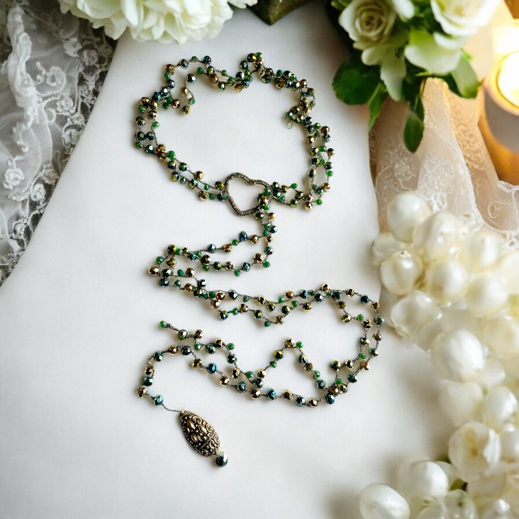 Collier sautoir double rangée de perles et cœur - Aux fleurs de Chloé Collier sautoir double rangée de perles et cœur Collier Collier