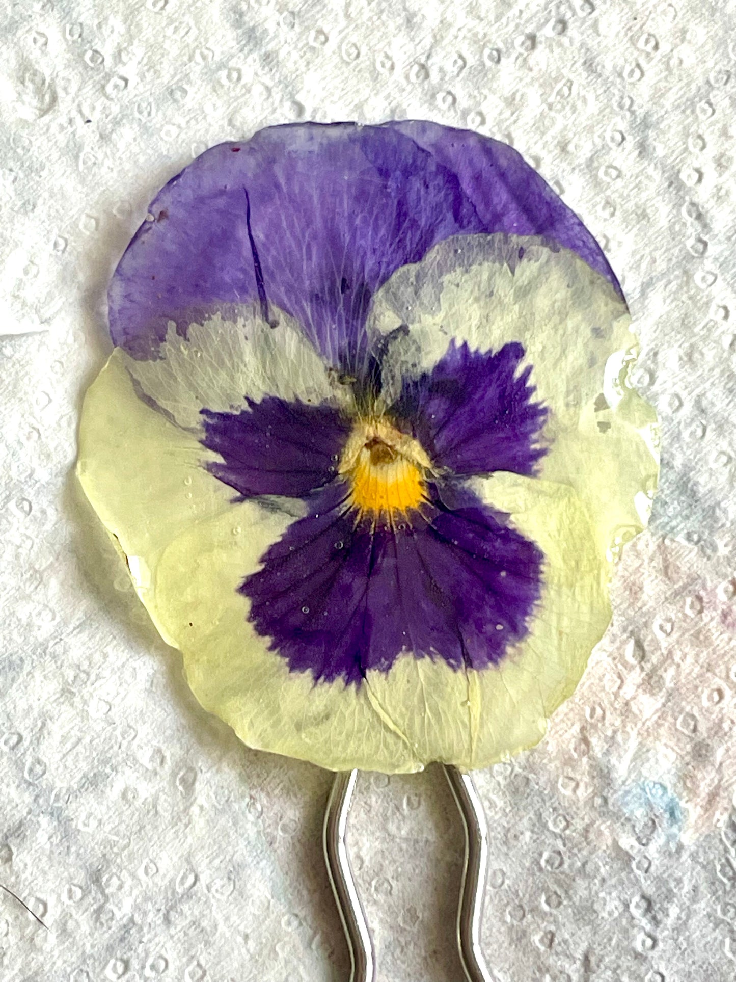 Épingle à cheveux grande pensée violet & jaune