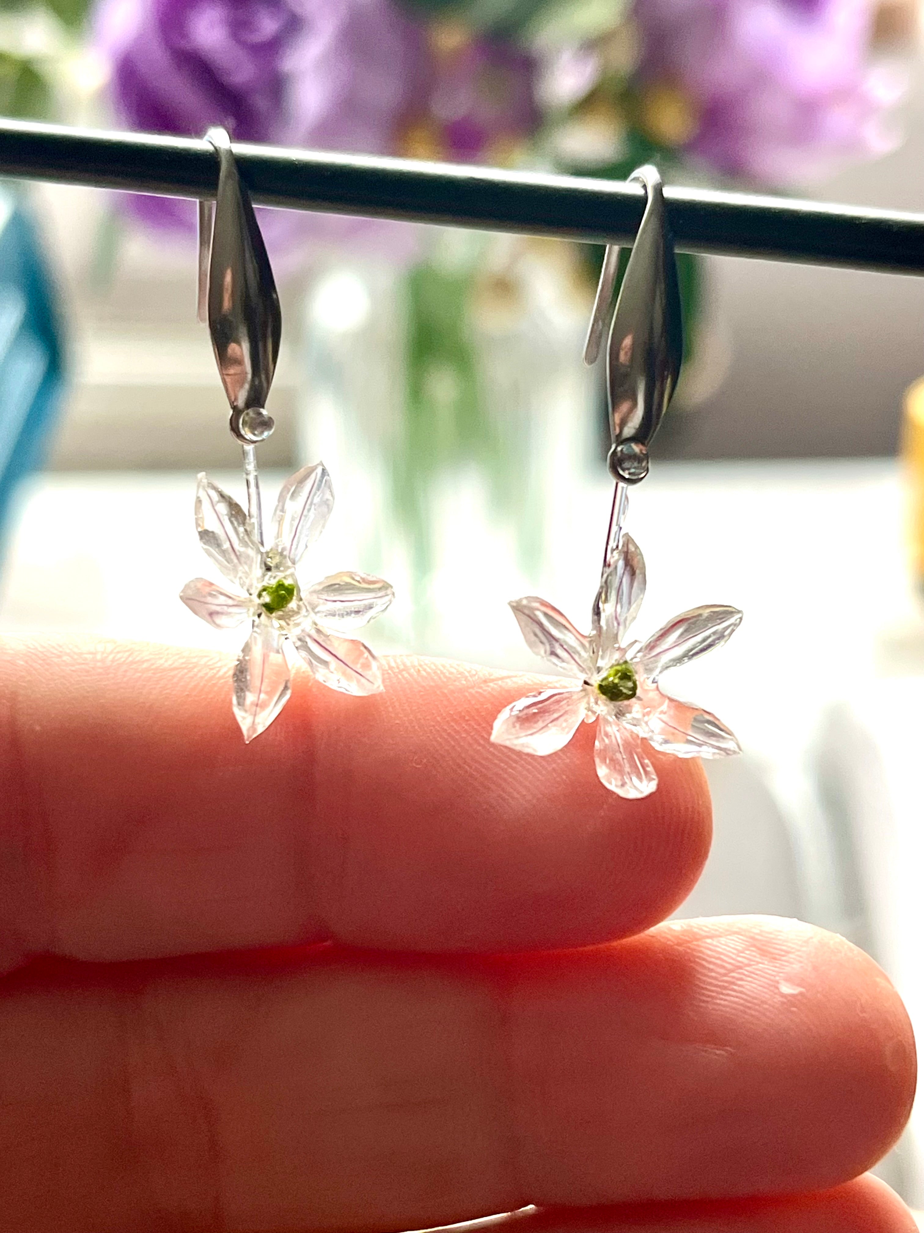 Natural Allium Flower Earrings

Botanical elegance and airy lightness