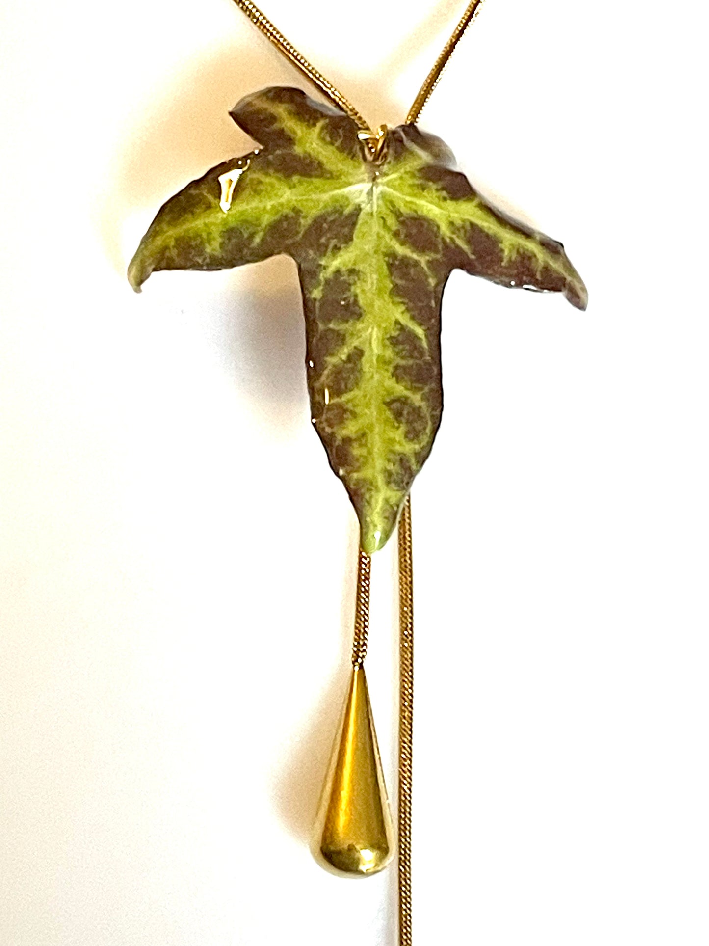 Collier doré ajustable Feuille de Lierre