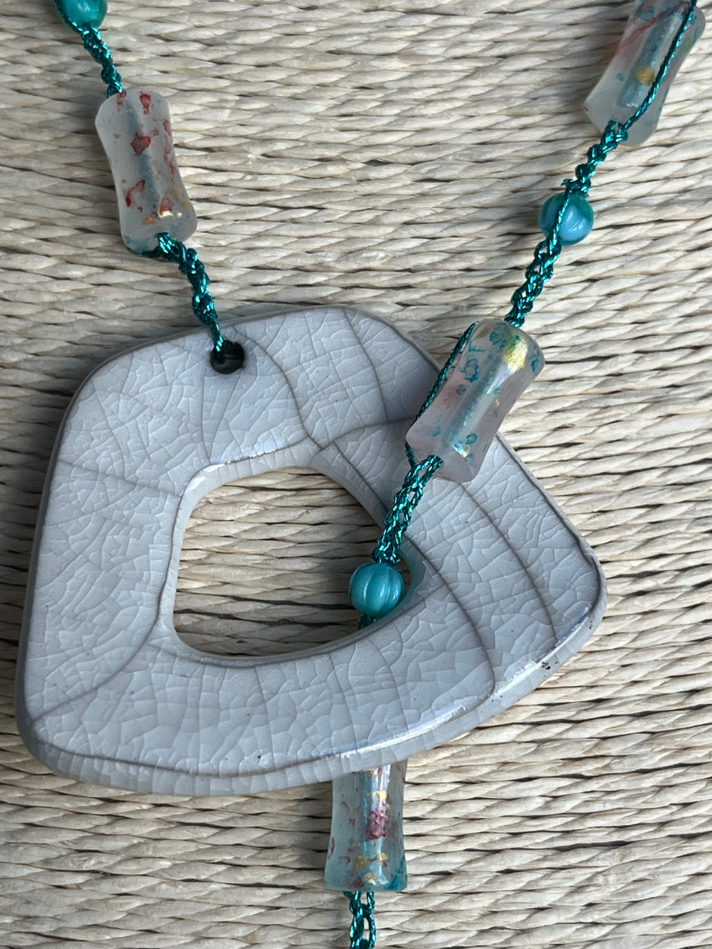 Collier sautoir Marguerite naturelle – Fleur véritable en résine