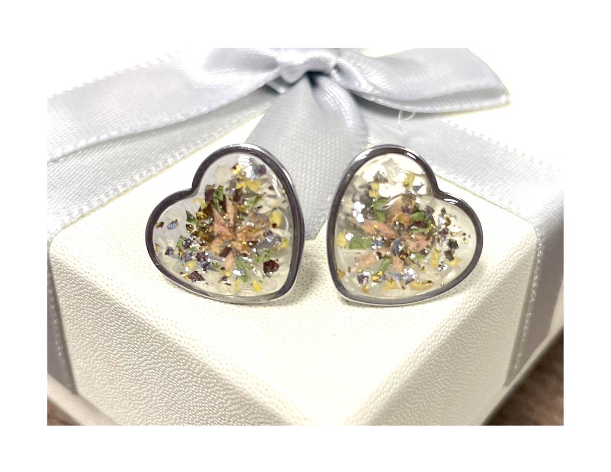 Bijoux avec fleurs bouquet de mariée