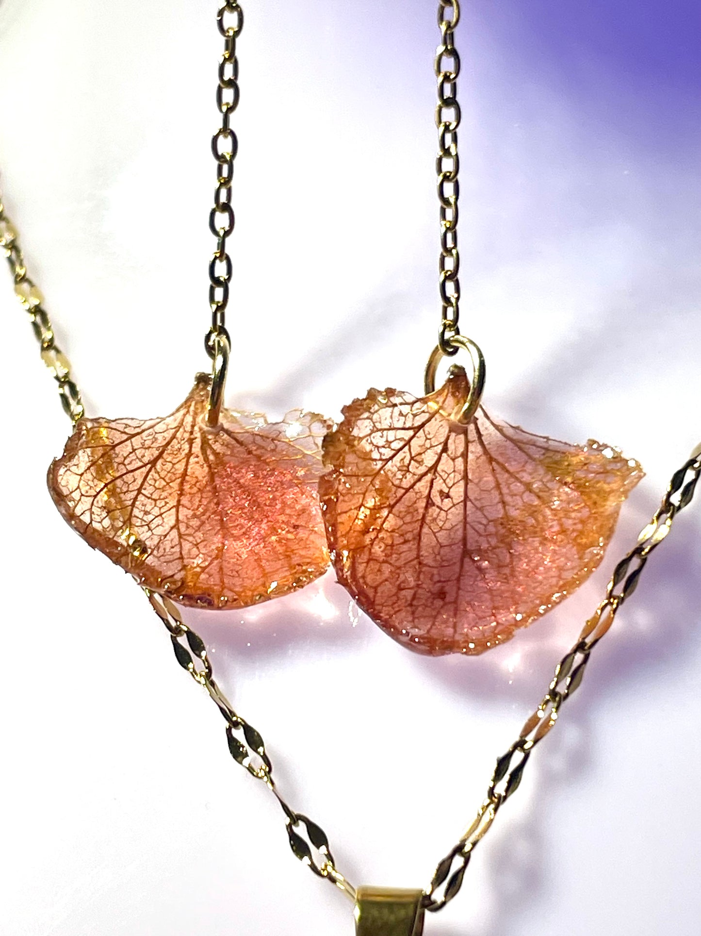 Boucles d’oreilles pendantes dentelle végétale Hortensia