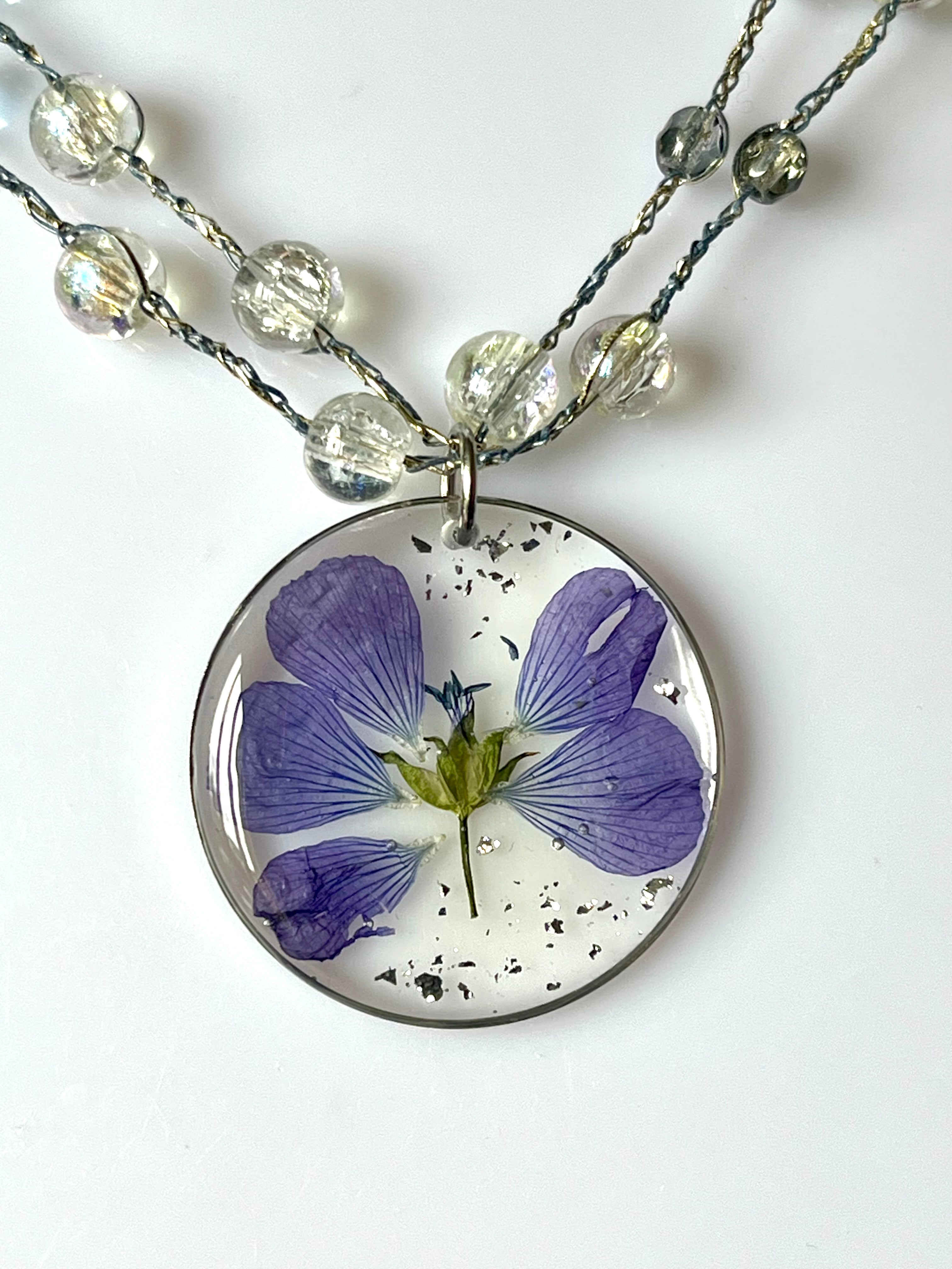 🌸 Collier Fleur de Lin & Perles au Crochet- “Un fragment de nature à porter sur soi”