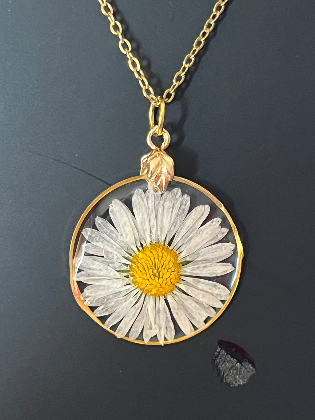 Collier Pâquerette – Fleur naturelle résinée