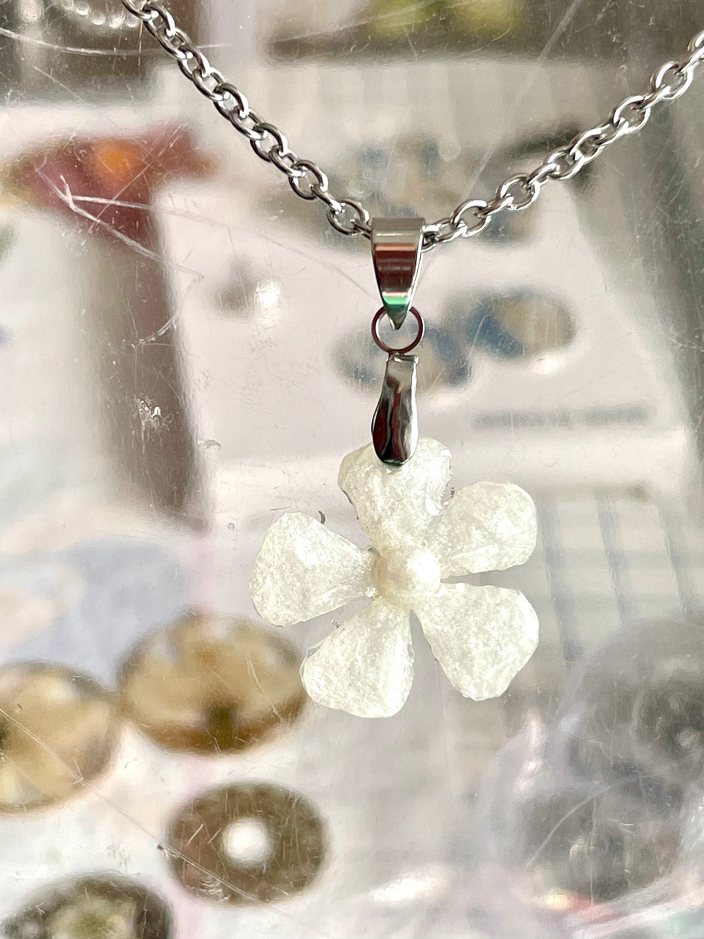 Parure minimaliste Phlox blanc - Aux fleurs de Chloé Parure minimaliste Phlox blanc Parure bijoux Parure bijoux
