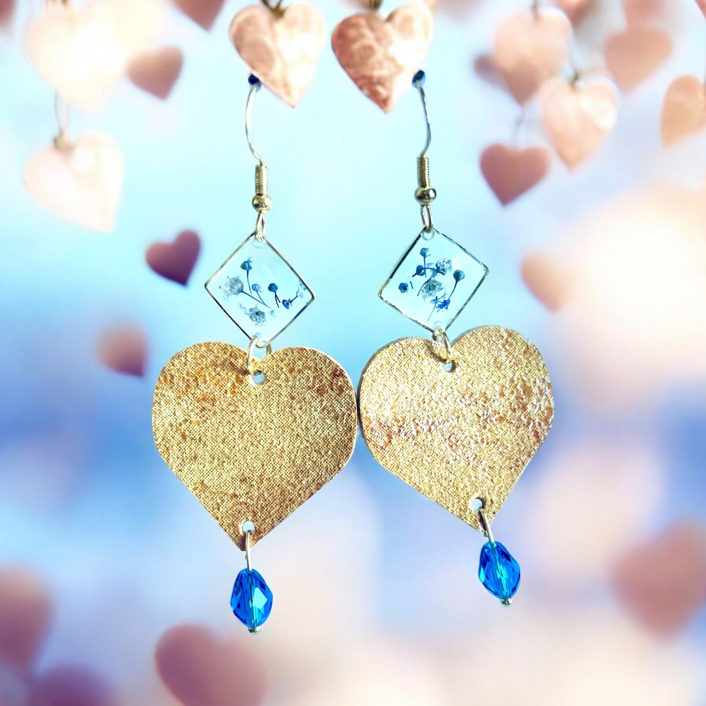 Boucles d’oreilles Fleurs bleues & cuir & perles de verre