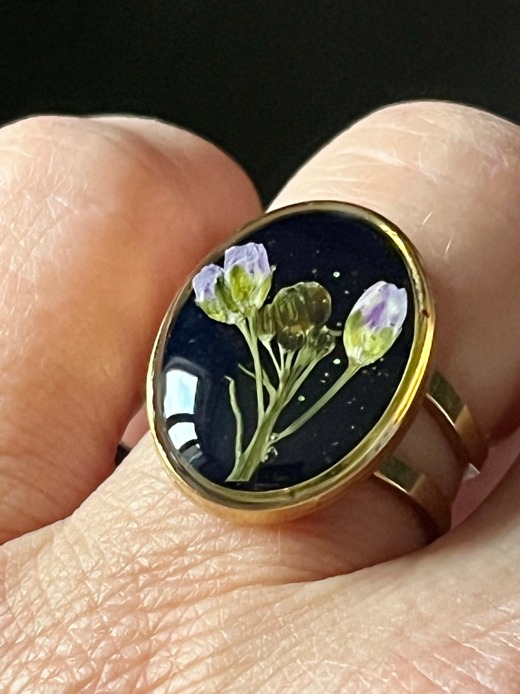Bague Fleurs Naturelles Violettes – Bijou Floral Artisanal