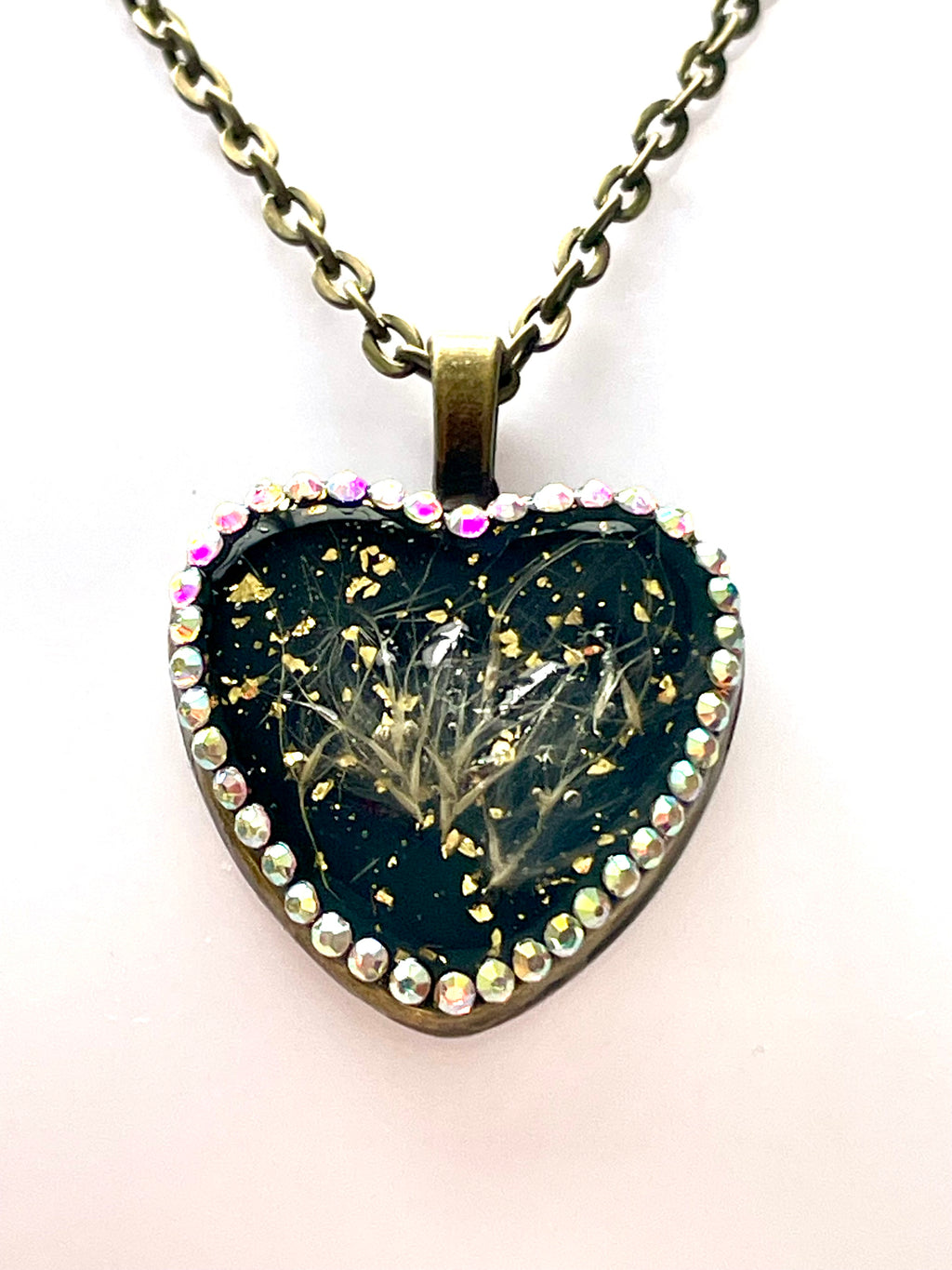Collier cœur noir Pampa & strass - Aux fleurs de Chloé Collier cœur noir Pampa & strass Collier Collier