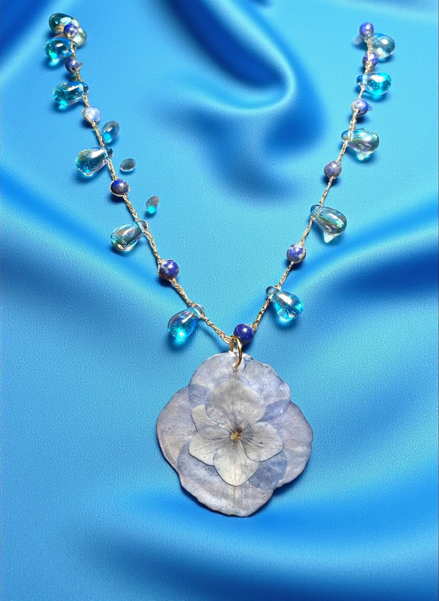 Collier Hortensia bleu Fantasia