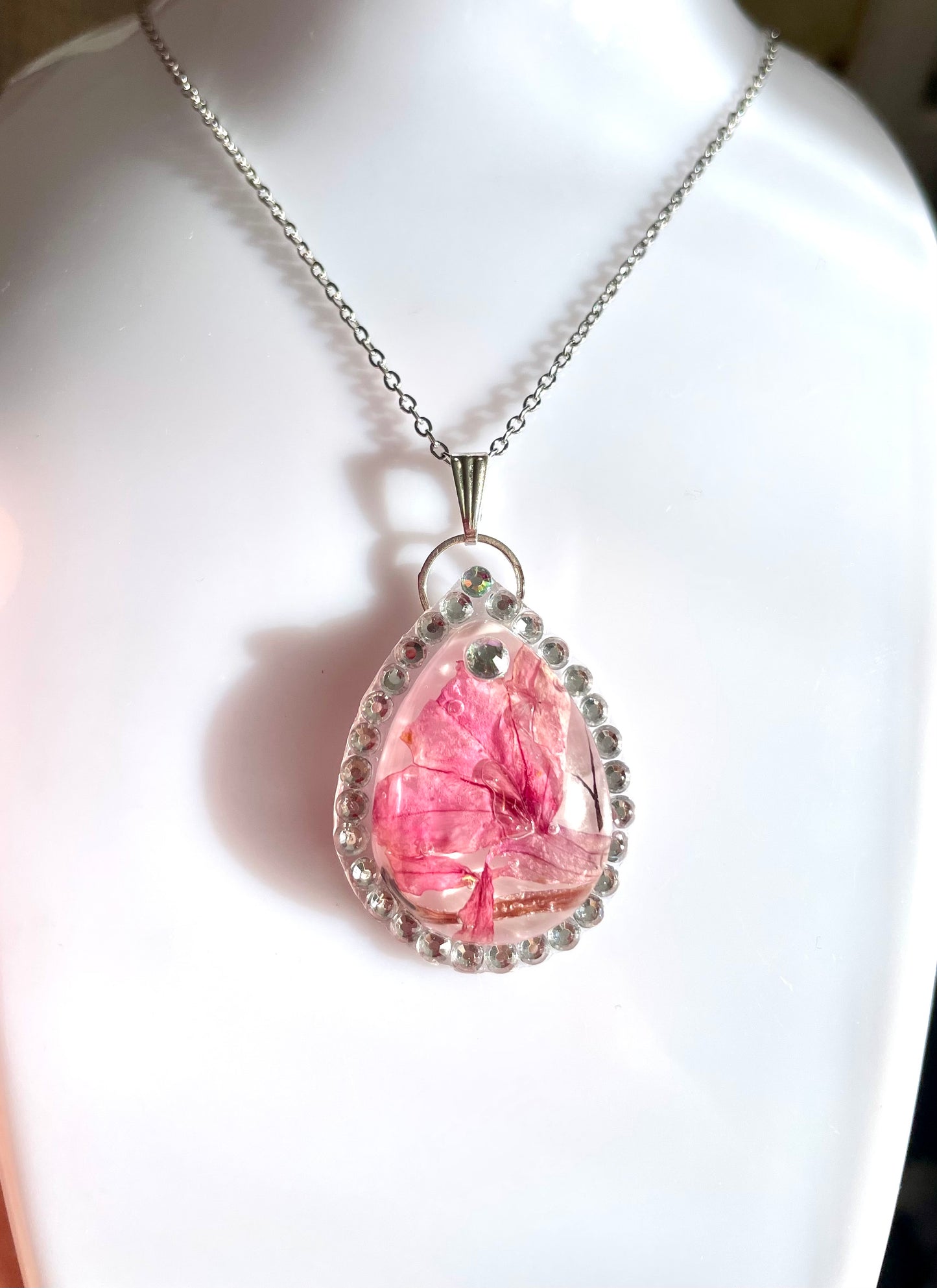 Collier larme Lobelia & strass