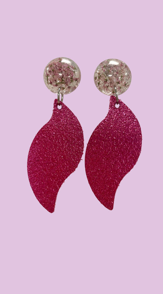 Boucles d’oreilles Fleurs Tamaris & cuir pailleté - Aux fleurs de Chloé Boucles d’oreilles Fleurs Tamaris & cuir pailleté Boucles d’oreilles Boucles d’oreilles