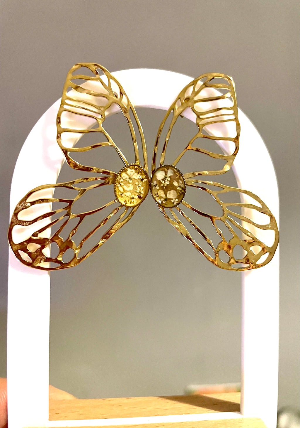 Boucles d’oreilles ailes  de papillons & carotte sauvage - Aux fleurs de Chloé Boucles d’oreilles ailes  de papillons & carotte sauvage Boucles d’oreilles Boucles d’oreilles