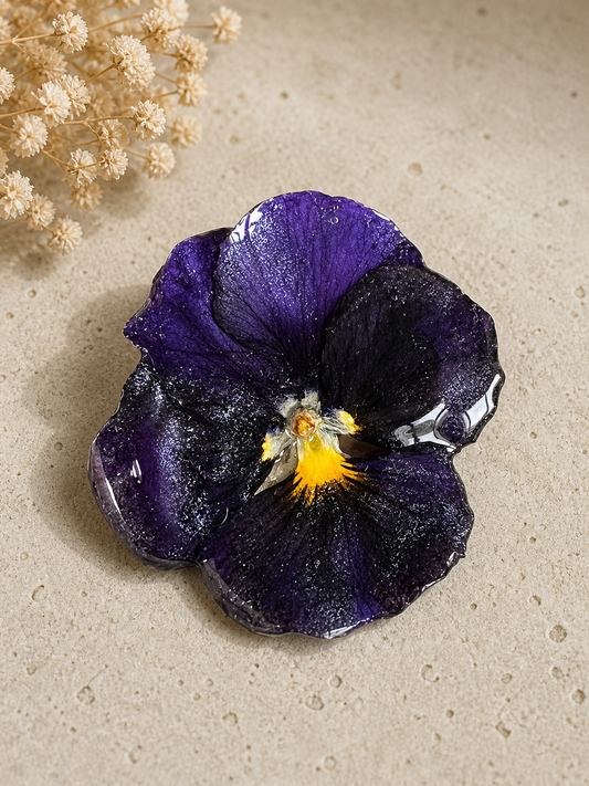 🌸 Pin’s Fleur Naturelle – Pensée Violette
