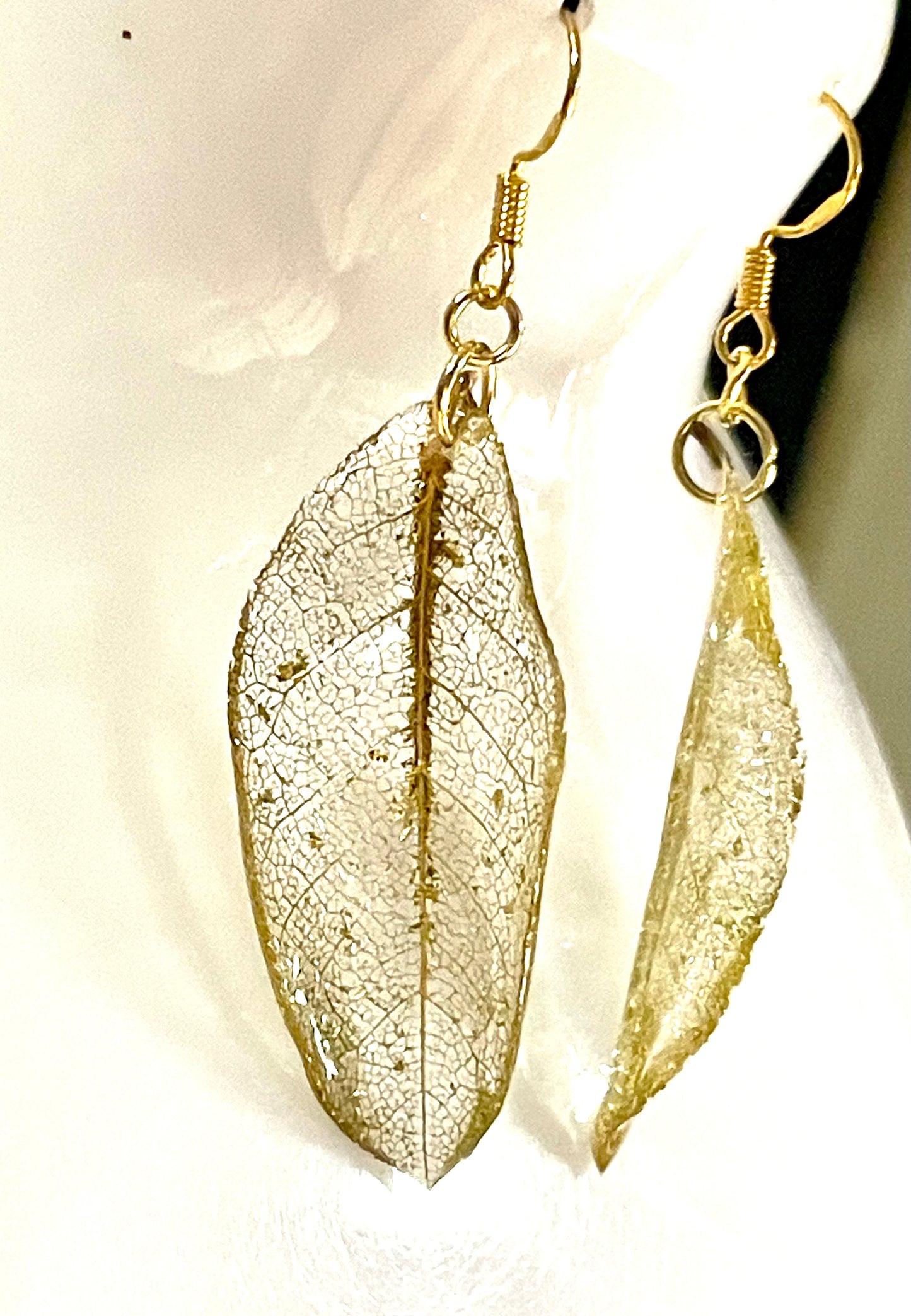 Boucles d’oreilles dentelle végétale de Magnolia