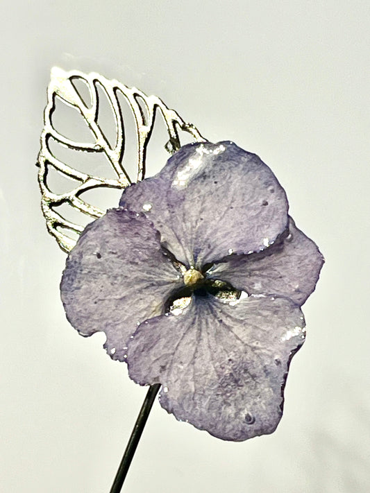 Épingle broche fleur hortensia bleu