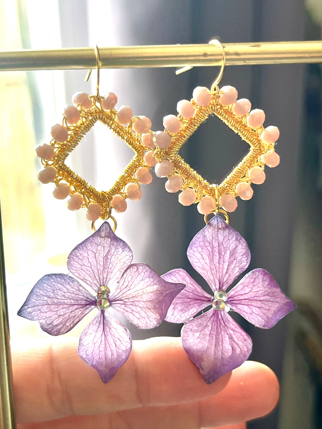 Boucles d’oreilles Hortensia & Perles au crochet