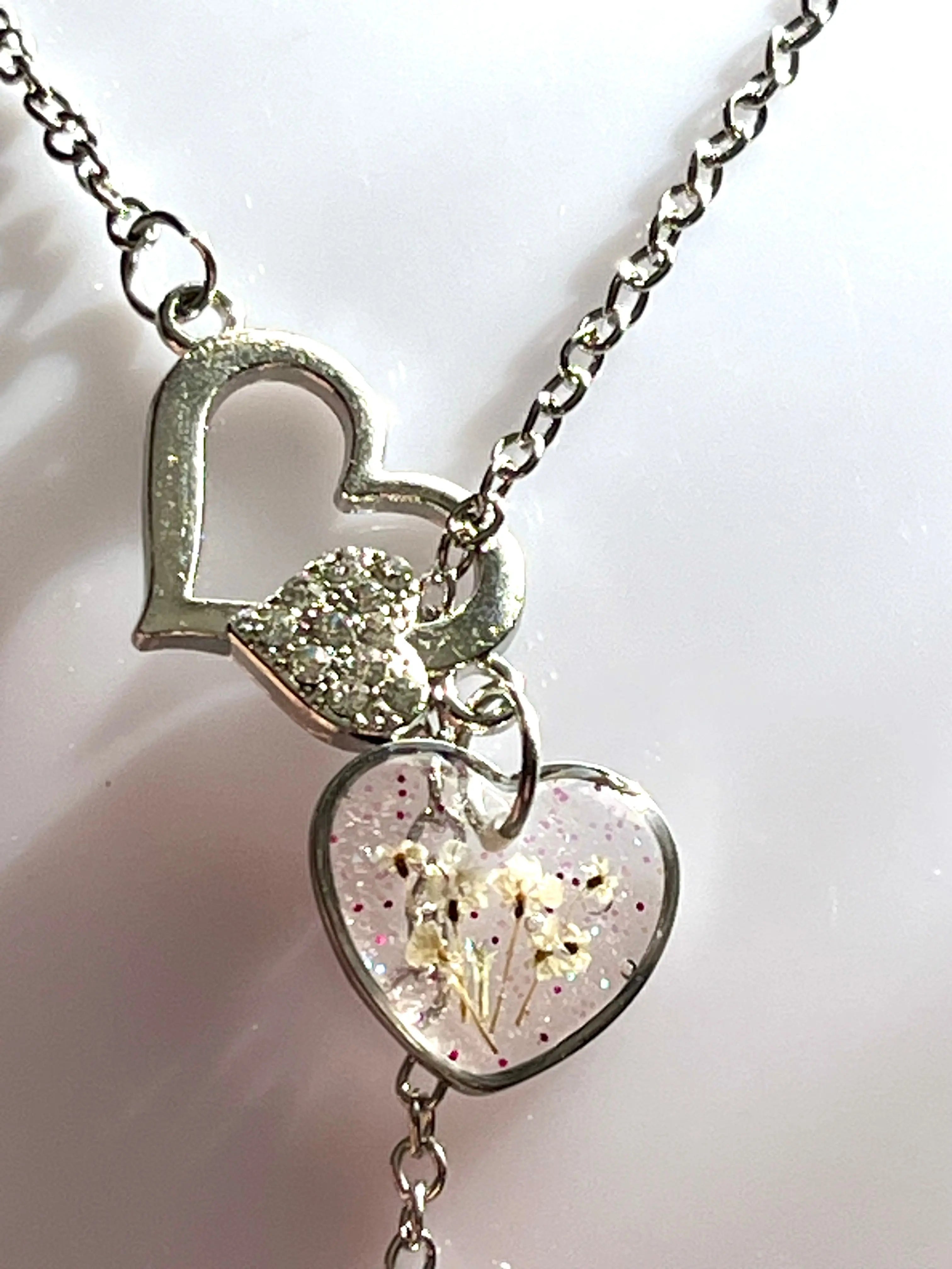 Parure de bijoux cœurs de fleurs de carotte sauvage & cristal Aux fleurs de Chloé