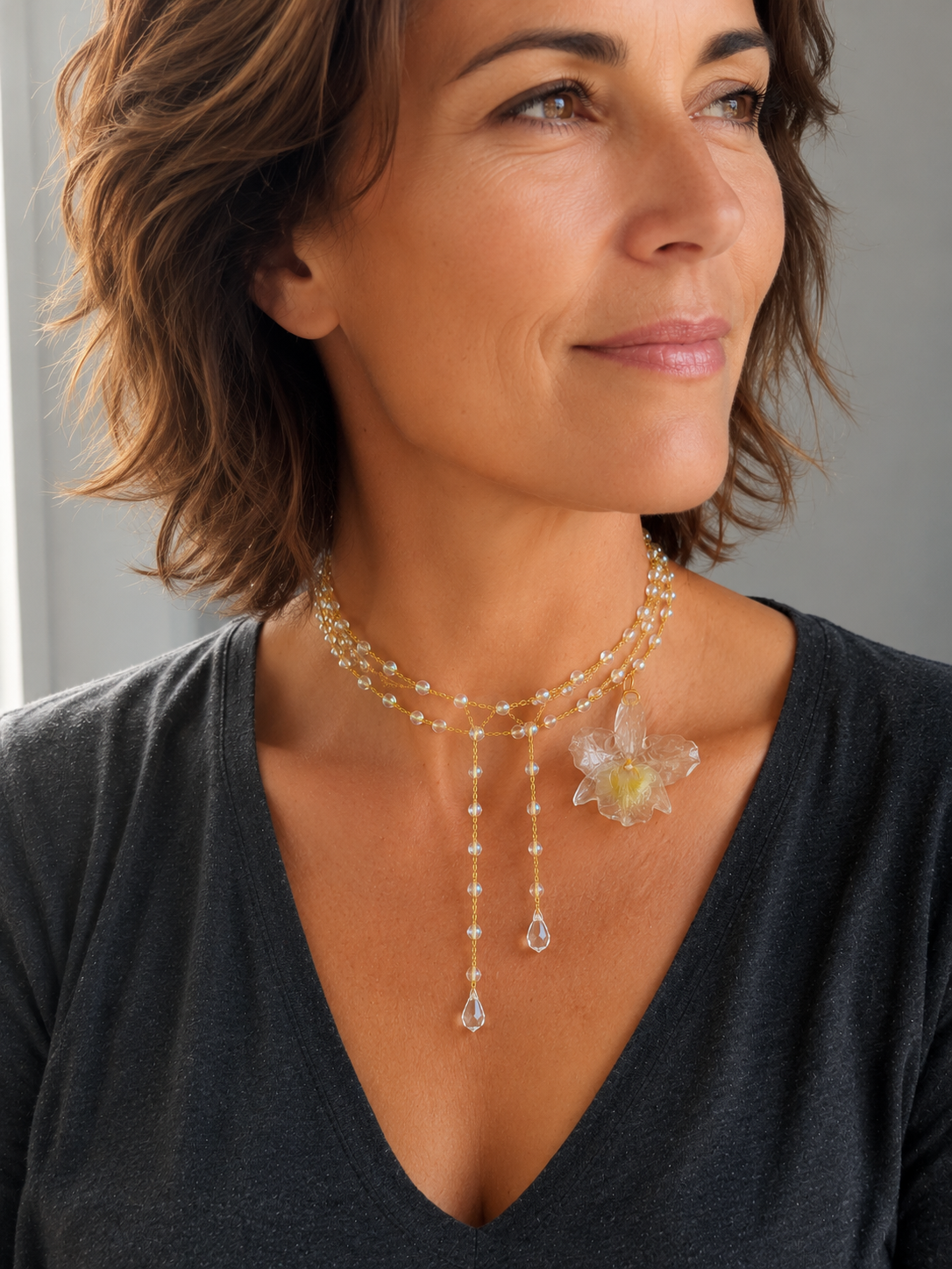 Collier Éclosion d’Orchidée

L’élégance naturelle sublimée par un travail de crochet artisanal.