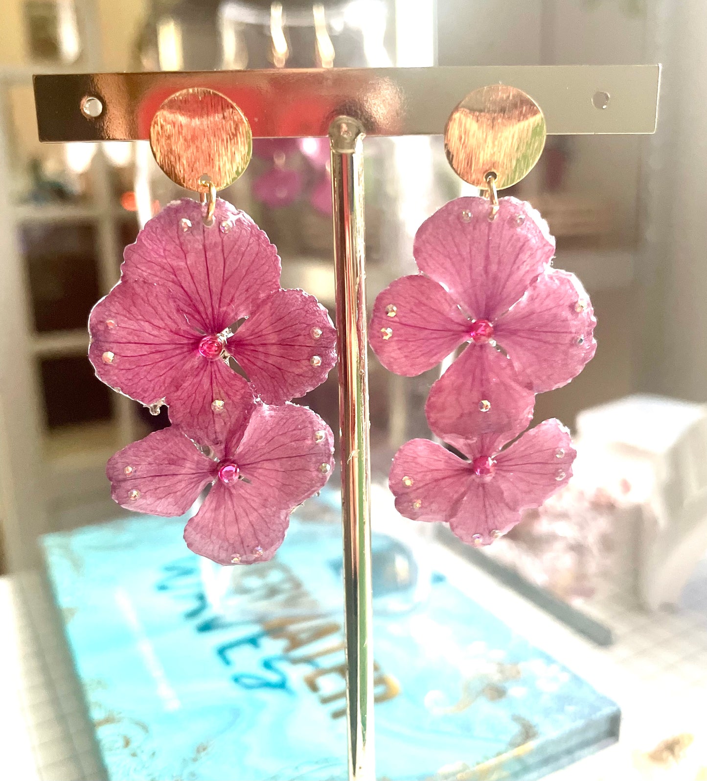 Boucles d’oreilles hortensias rose strass rose